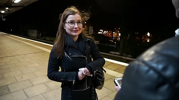 Nonton Deutscher Tinyemily Von Kontrolleur Der Bahn Gefickt Und Fotze Besamt thumbnail