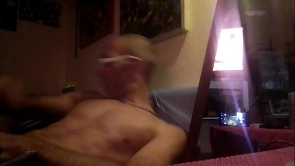 Elninjo Horny und allein