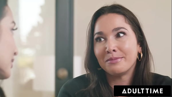 Gorgeous babe fucks her hero