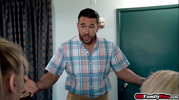 Skinny teen stepdaughter Chloe_Cherry fucked by big cocked in a motel