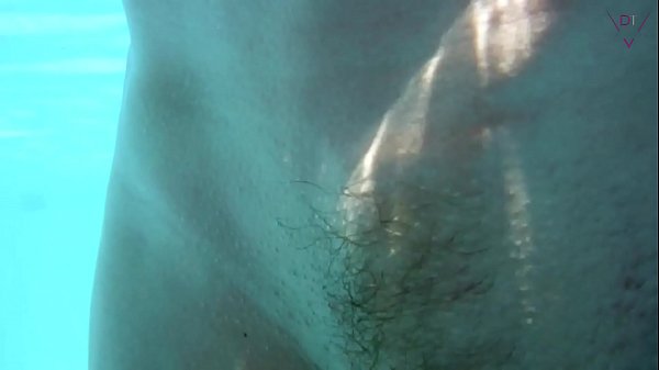 Play MP4 - Am Pool gefickt und Unterwasser weiter gev&ouml;gelt