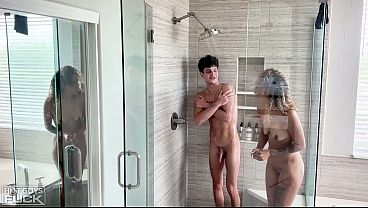 Nonton Latina Milf Pleasures Herself With Young Fit Jock Cock. thumbnail