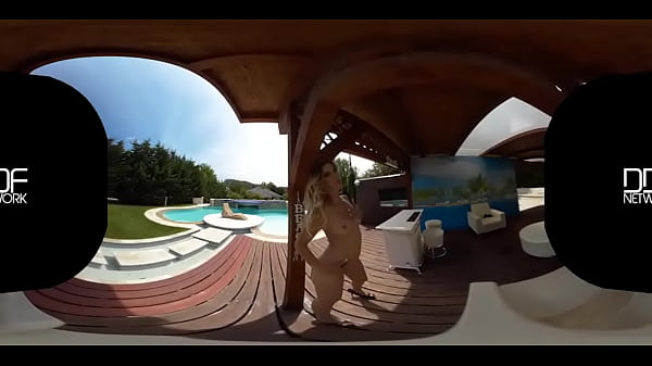 Poolside penetration solo summer lovin' 