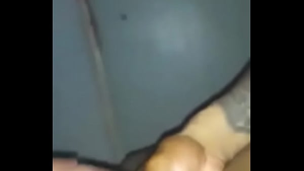 Play MP4 - Masturbandome rico y Con ganas de coger