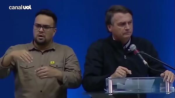 Bolsonaro fudendo com seu eleitor ao defender aurna eletrônica
