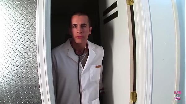 Nonton Hot Ebony Chick Gets Assist On Her Problems thumbnail