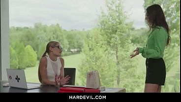 Nonton Tiffany Tatum's Risqu&eacute; Workplace Encounter With Aaron Rock: Intense Interoffice Romp Featuring Toys, Passionate Pounding, And Backdoor Action! thumbnail