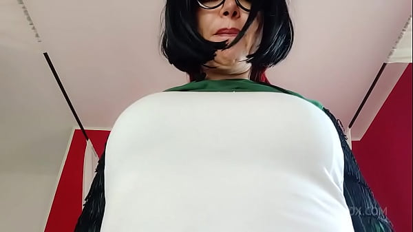 I'll devoure you with these big theets chantal as a giantess 