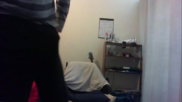 Nonton Large Penis Popping Out thumbnail