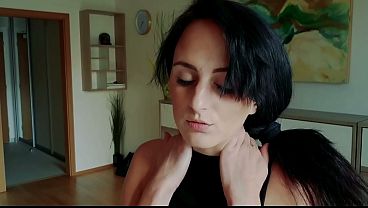 Nonton Czech Lilly - Natural Boobs thumbnail