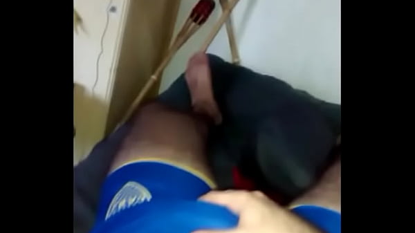 Play MP4 - short Azul apretadito pija dura tocame un rato&period;&period;&period;