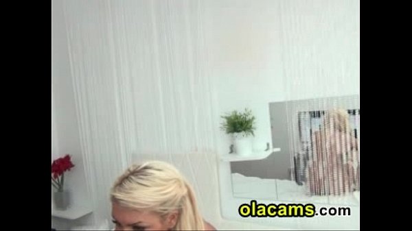 Busty teenblonde_dance onwebcam