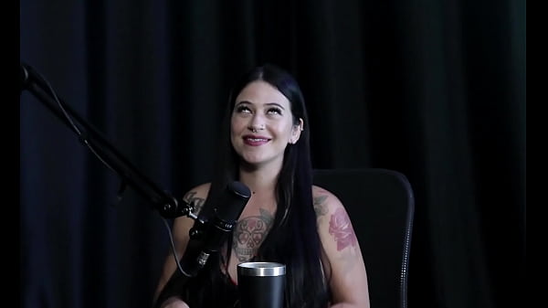 Play MP4 - Gosta de novinho&comma; uniu os conte&uacute;dos com seus estudos&comma; pediram pra ela mostrar a buceta e o cu&comma; nunca foi para casa de swing e tem uma pessoa especial - Luuh Barbosa &lpar;SHEER&sol;RED&rpar;