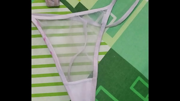 Nonton Tangas De Mi Esposa Que Usa Para Salir A Trabajo thumbnail