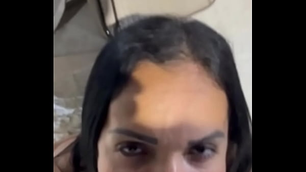 Play MP4 - O vendedor de bala gozou no meu olho