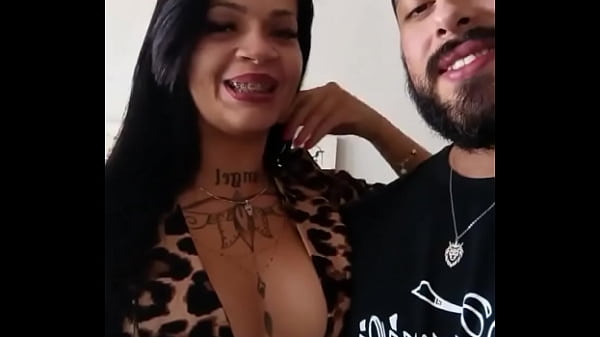 Bella ferrari t&aacute; chegando 