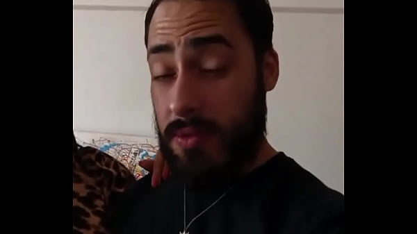 Bella ferrari t&aacute; chegando 