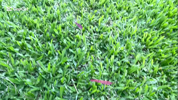 Nonton Me Encanta Mojarme En Un D&iacute;a Tan Caluroso thumbnail