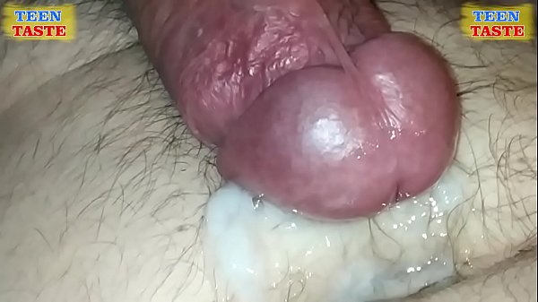 Play MP4 - MASTURBATION IN CHAIR