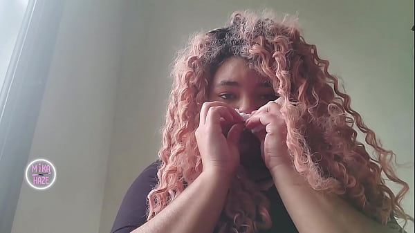 Play MP4 - BIG HONKS - Blowing Mika's Nose