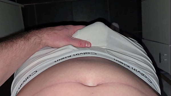 Hei&szlig_er Deutscher Meister mit Blowjob Befehle &amp_ Gl&auml_nzender Eichel &ndash_ PhantomGentX