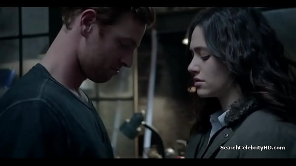 Play MP4 - cute girl in tv series