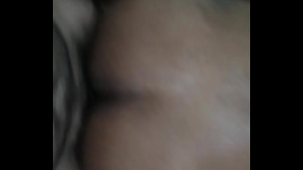 Me bombean el culo delicioso