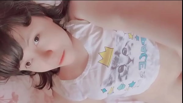 Nonton What Would You Do If I Was Like This On Your Bed? thumbnail