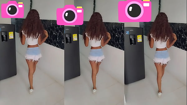 Nonton Laurahot 699 Sexy Walk Before Her Wild Playtime thumbnail