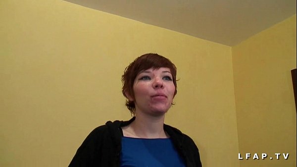 Play MP4 - Petite rouquine francaise grave sodomisee et fistee pour son casting porno amat