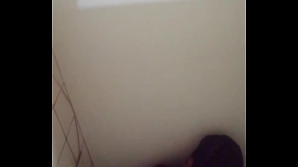 Play MP4 - Pillado Sexo oral en ba&ntilde;o p&uacute;blico de Cochabamba Bolivia