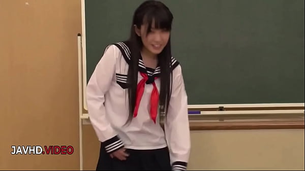 Yui kasugano's alluring charm in a passionate threesome encounter 