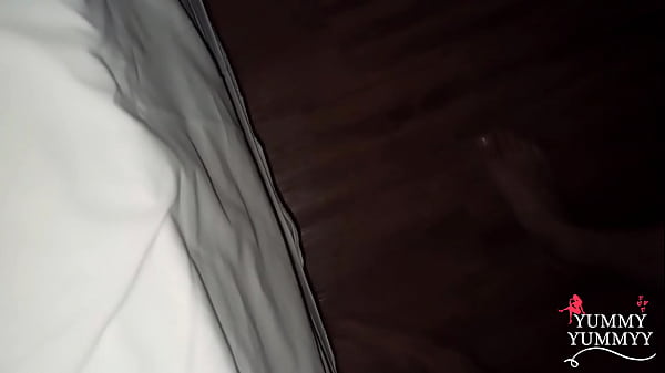 Play MP4 - Mientras nadie est&aacute;&comma; aprovecho para entrar a la habitaci&oacute;n de mi de 18 a&ntilde;os y manocearla