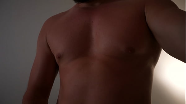 Muscular guy poses for_the camera and cums on his stomach