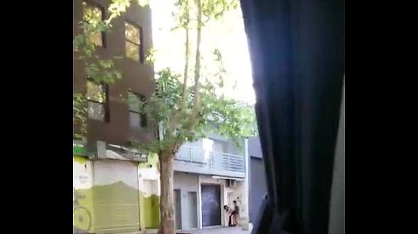 Play MP4 - en la calle de caba