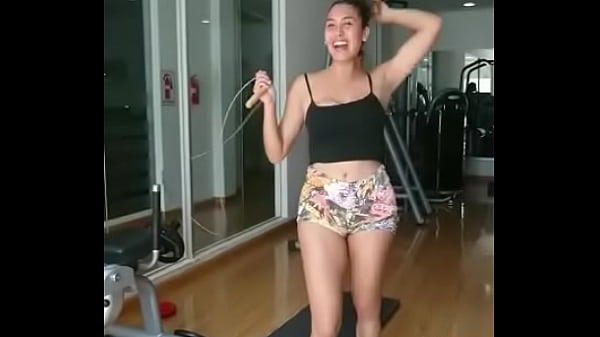 Play MP4 - amiga salta cuerda