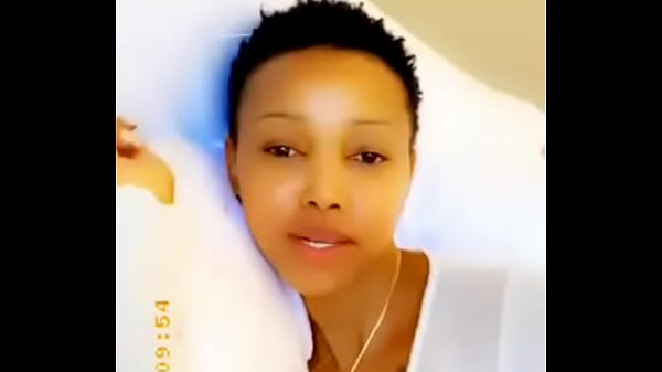 Play MP4 - Huddah Monroe showing off her perfect tits