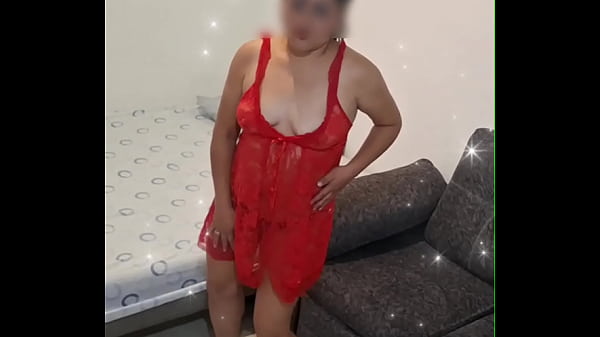 Al ritmo de una canci&oacute;n cl&aacute;sica cumbia evaluna baila delicioso 