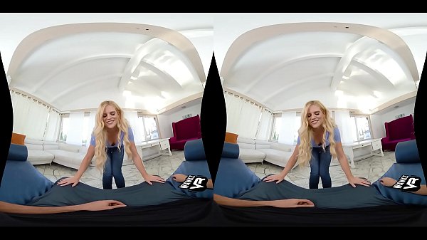 Nikki Sweet_WankzVR_Hole Foods Market