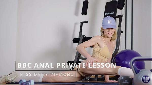 Analy sedused my gym teacher at private lesson 