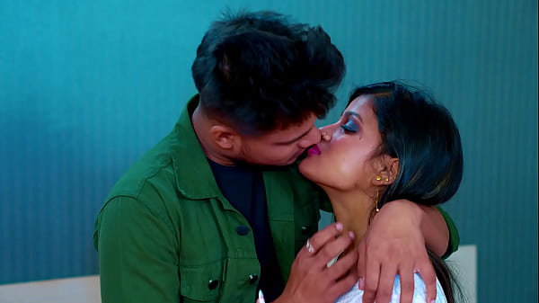 Nonton Naughty Devar Bhabhi Enjoyed Hardcore Sex In The Private Room thumbnail