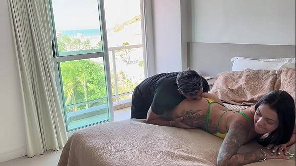 Nonton Acordei A Turista Um Oral Gostoso E Uma Pica Bem Dura Pra Meter Gostoso Nela thumbnail