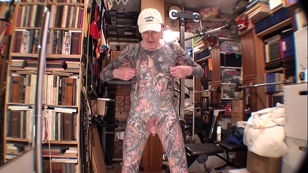 Horny Tattoeed Male Stripper Leeharper Pinnomen Masturbates Full Face and Out of His Rigid Fuckstick He Will Spread His Glossy Tattoo Man Cream !