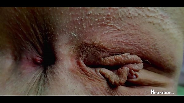 Pixie High Arches Spreads Pussy thumbnail