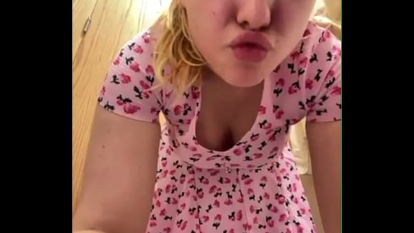 Nonton Fingering Toght Pussy In The Changing Room thumbnail