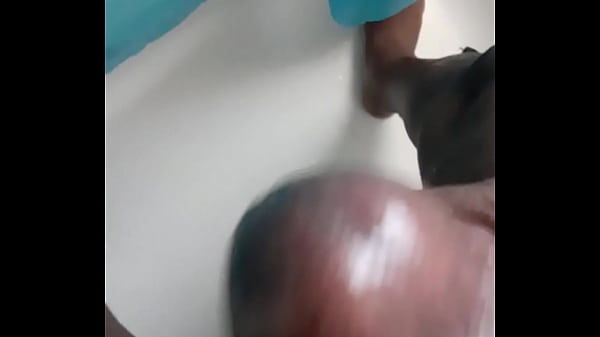 Play MP4 - Taking care of me