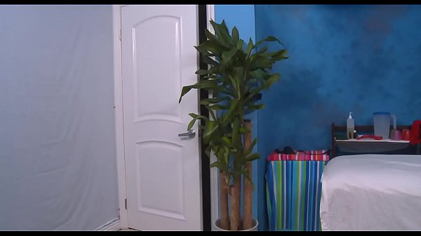 Nonton Love Massages thumbnail