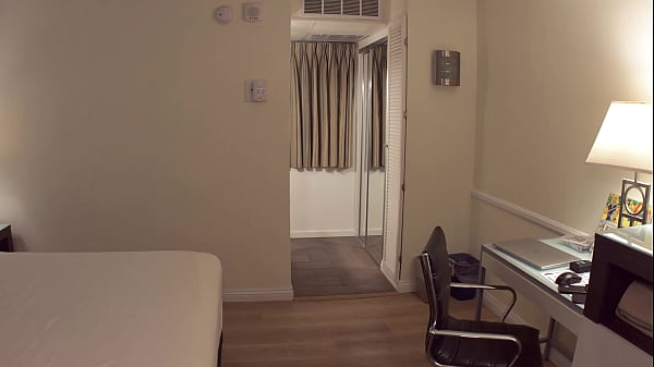 Nonton Watch This Perfect Body Hottie's Pussy Pissing Closeup thumbnail