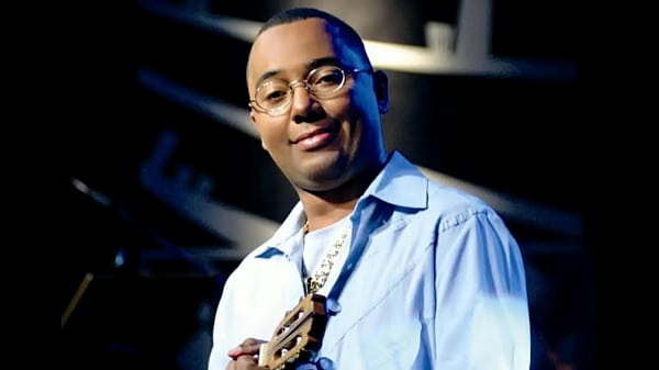 Play MP4 - Evolu&ccedil;&atilde;o do maior prostituto do Brasil &excl;&excl;&excl;