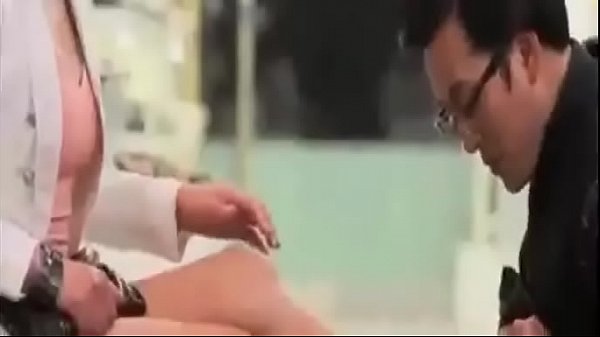 Nonton Boy Seller With Women Customer thumbnail